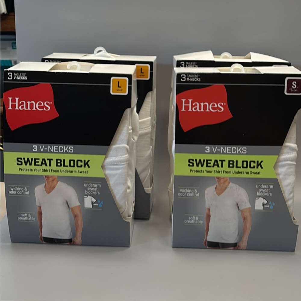 Hanes Sweat Block V-Neck T-Shirts 3-Pack